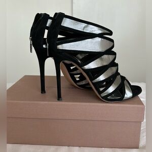 Gianvito Rossi pumps. Size 38